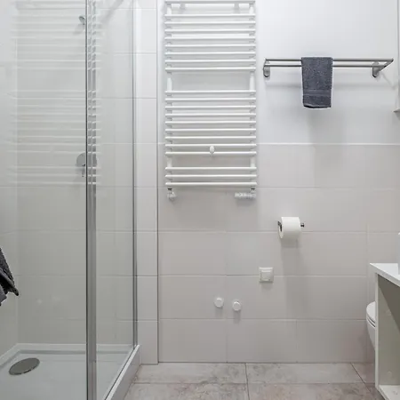 Апартаменты Monciak Comfort - Kamienica By Oneapartments *